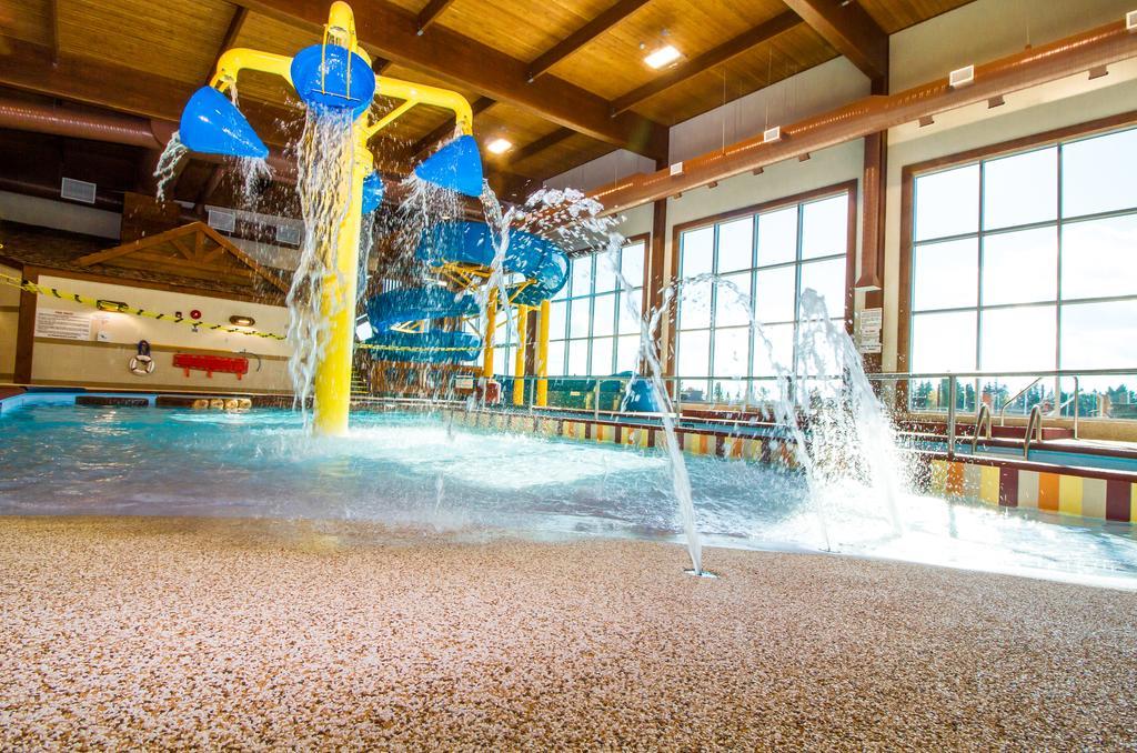 Elkhorn Resort, Spa, And Conference Centre Wasagaming Buitenkant foto