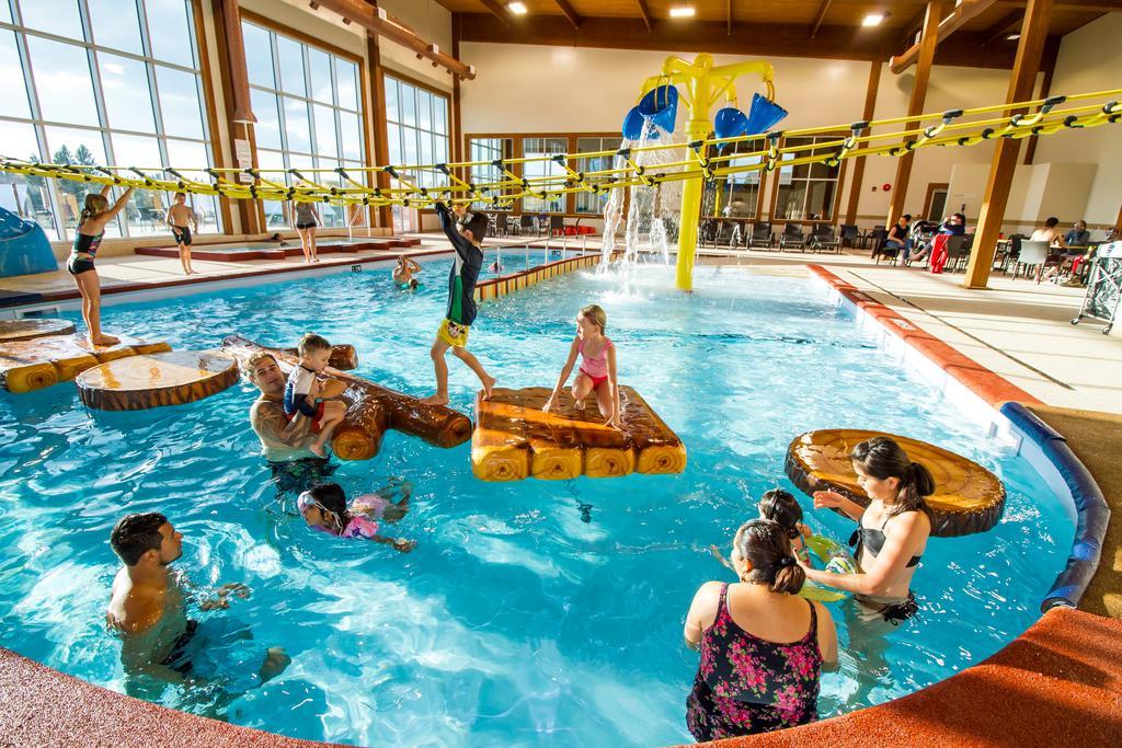 Elkhorn Resort, Spa, And Conference Centre Wasagaming Buitenkant foto