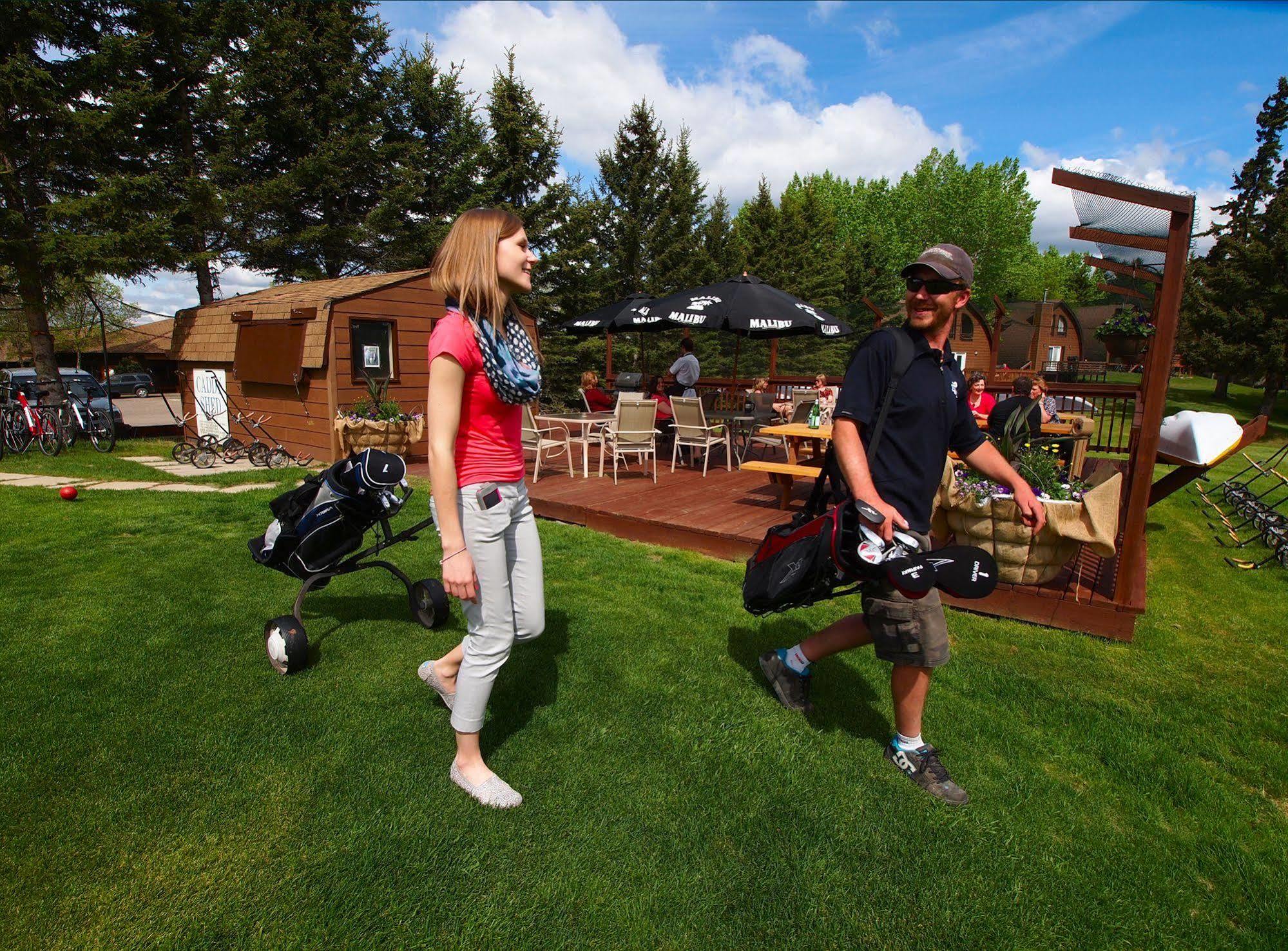 Elkhorn Resort, Spa, And Conference Centre Wasagaming Buitenkant foto